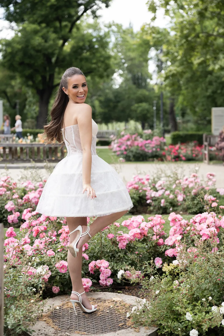 Aliz menyasszonyi ruha