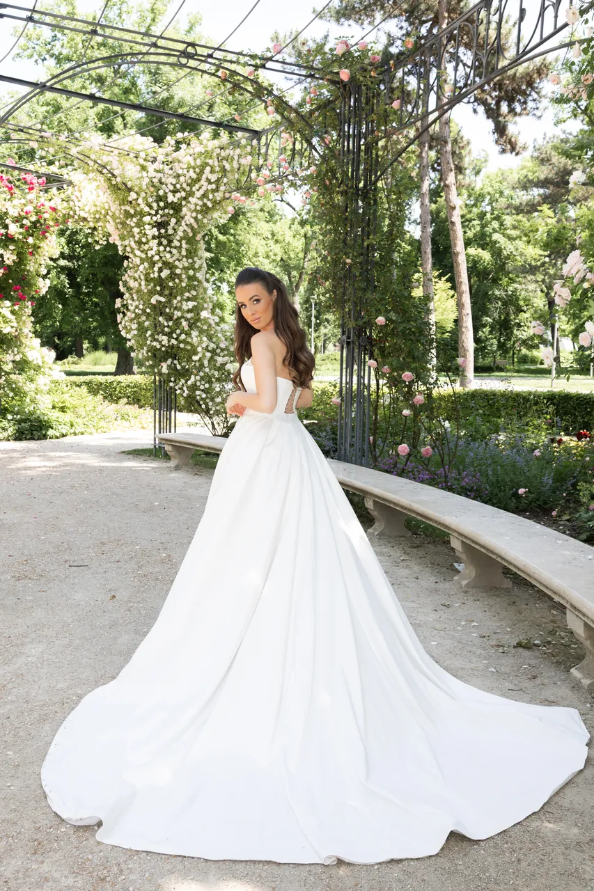Annabell menyasszonyi ruha