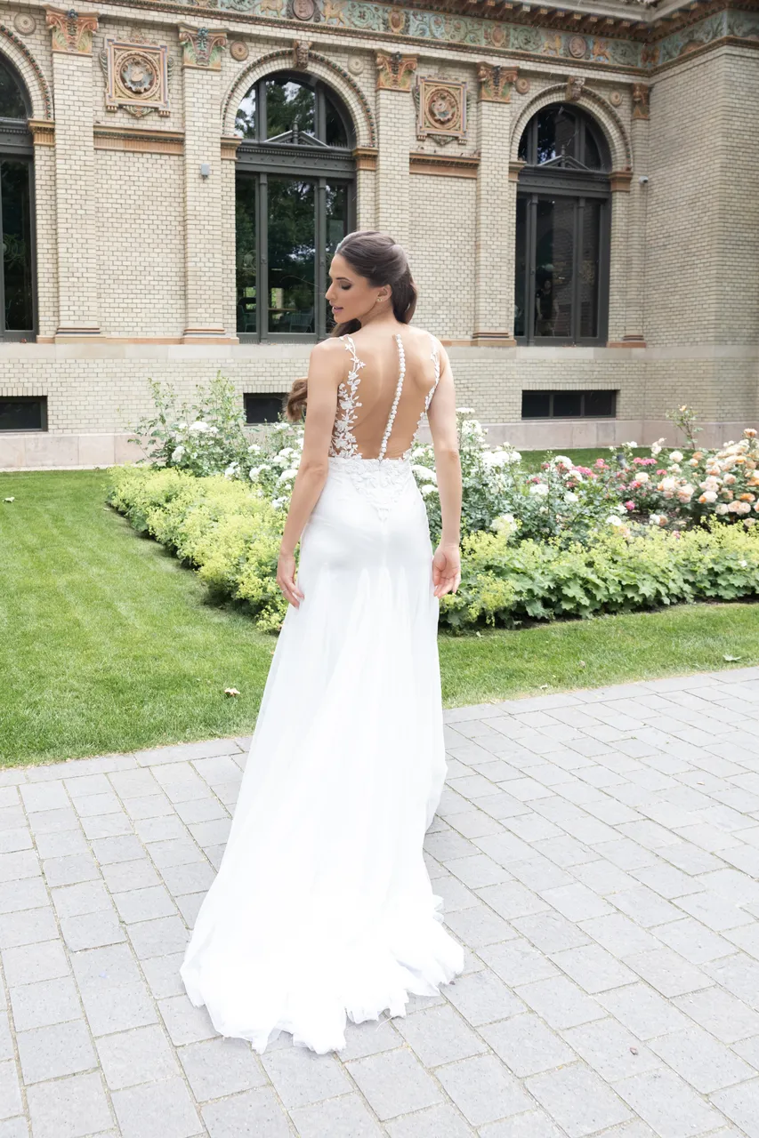 Flora sellő menyasszonyi ruha