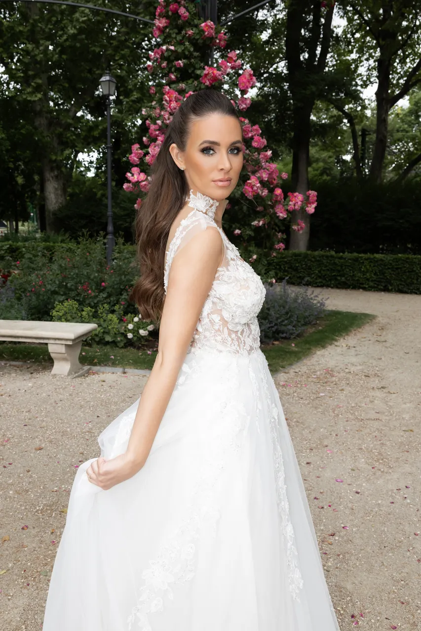 Mirabell menyasszonyi ruha