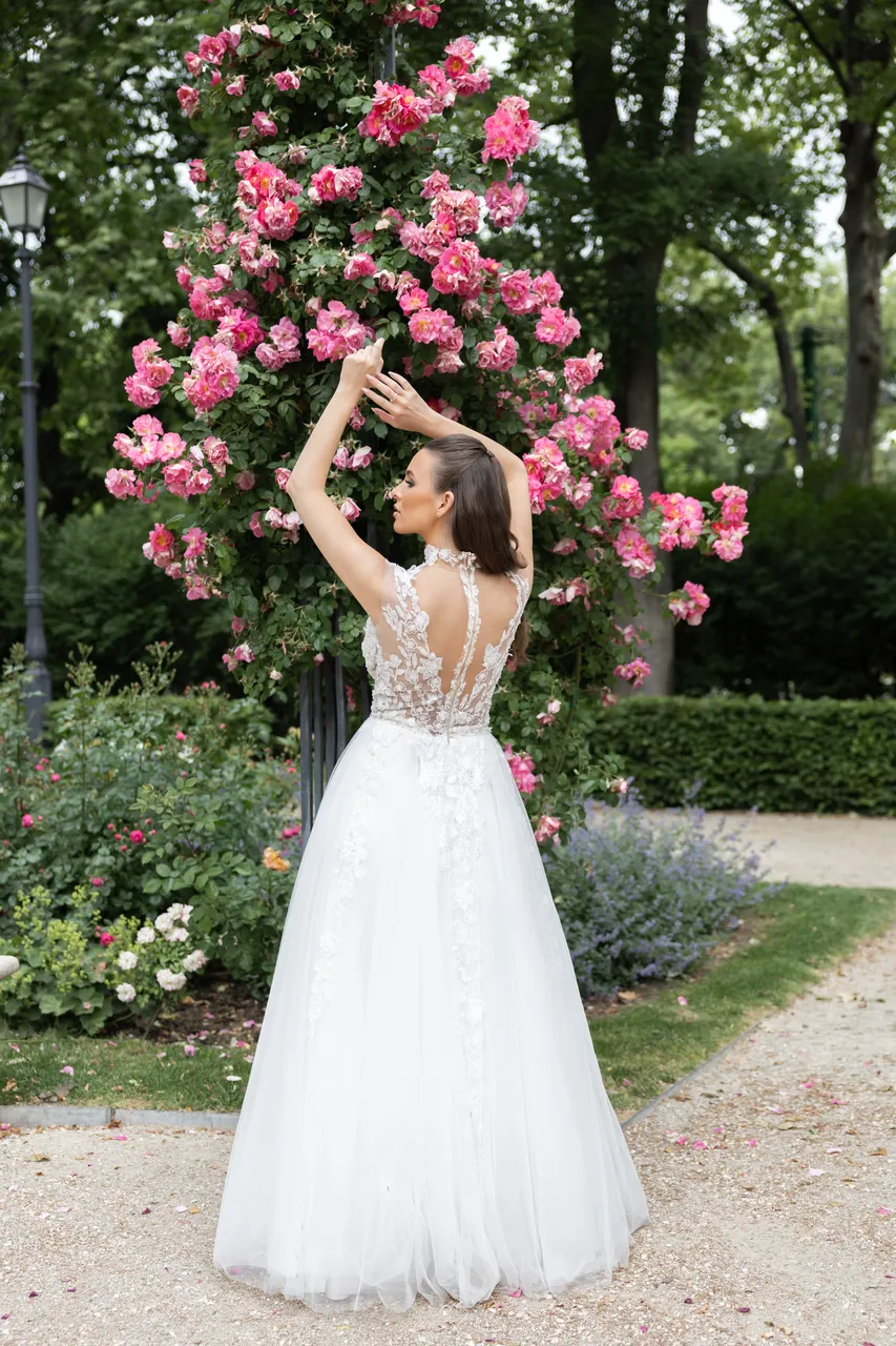 Mirabell menyasszonyi ruha