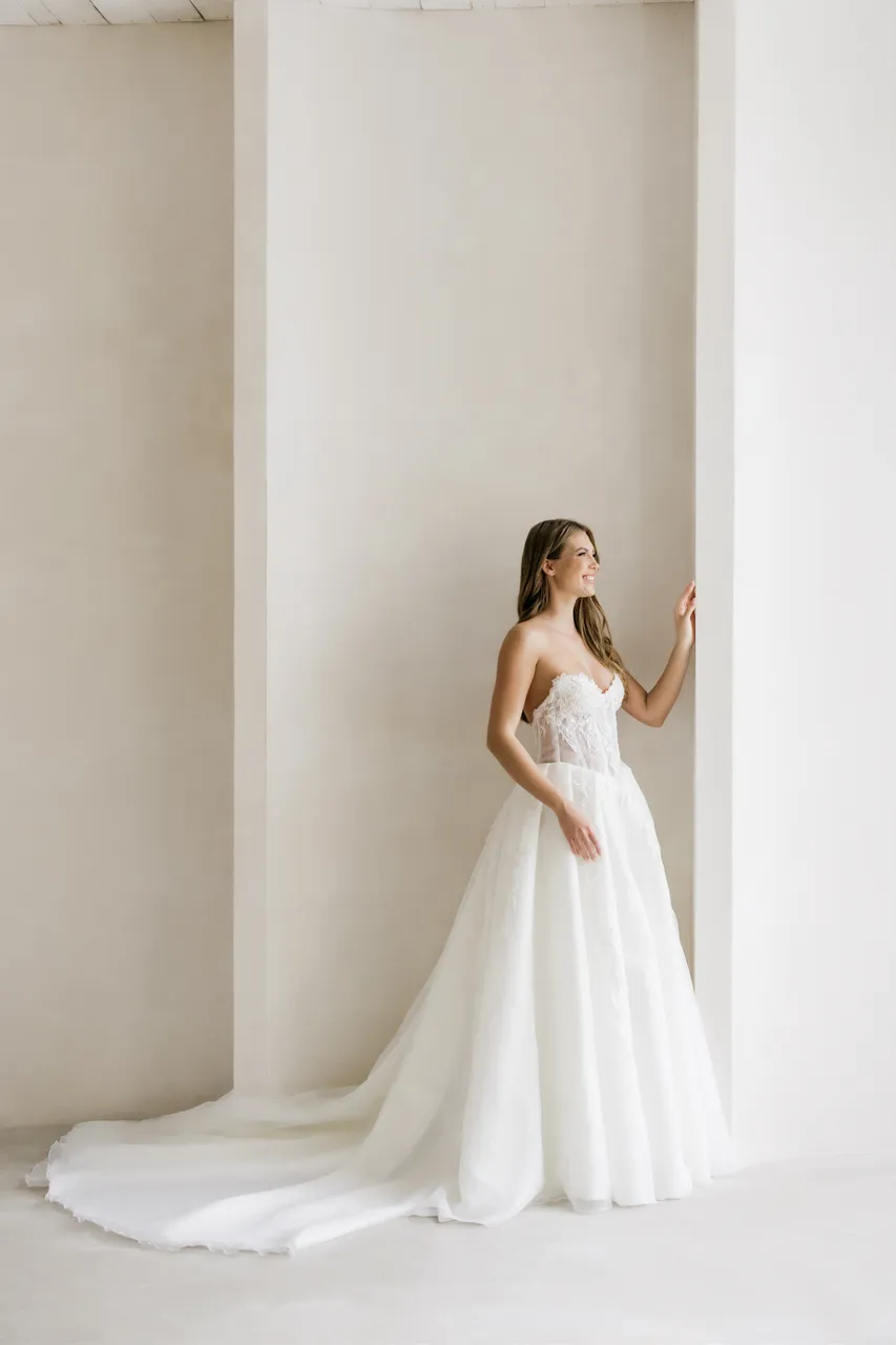 Elisabeth menyasszonyi ruha